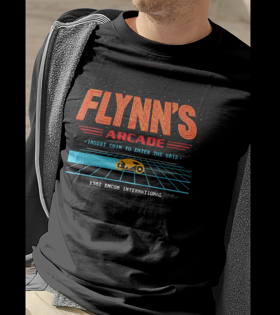 Flynn's Arcade Where The Games Come To Life Tron 1982 Encom International T-Shirt