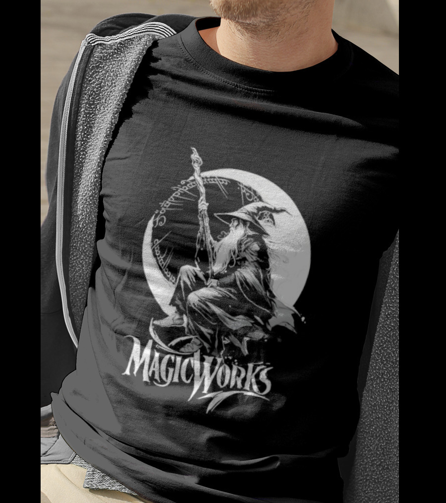 Gandalf Magic Works Lord Of The Rings Wizard Silhouette Moon T-Shirt