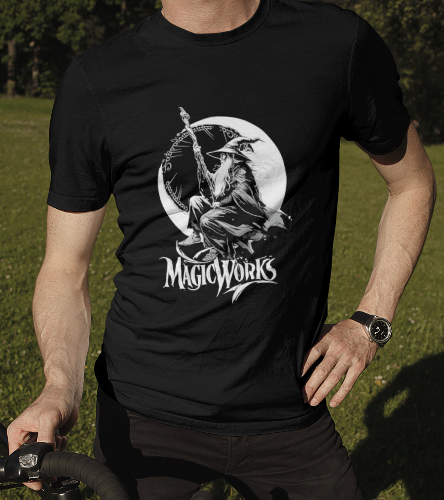 Gandalf Magic Works Lord Of The Rings Wizard Silhouette Moon T-Shirt