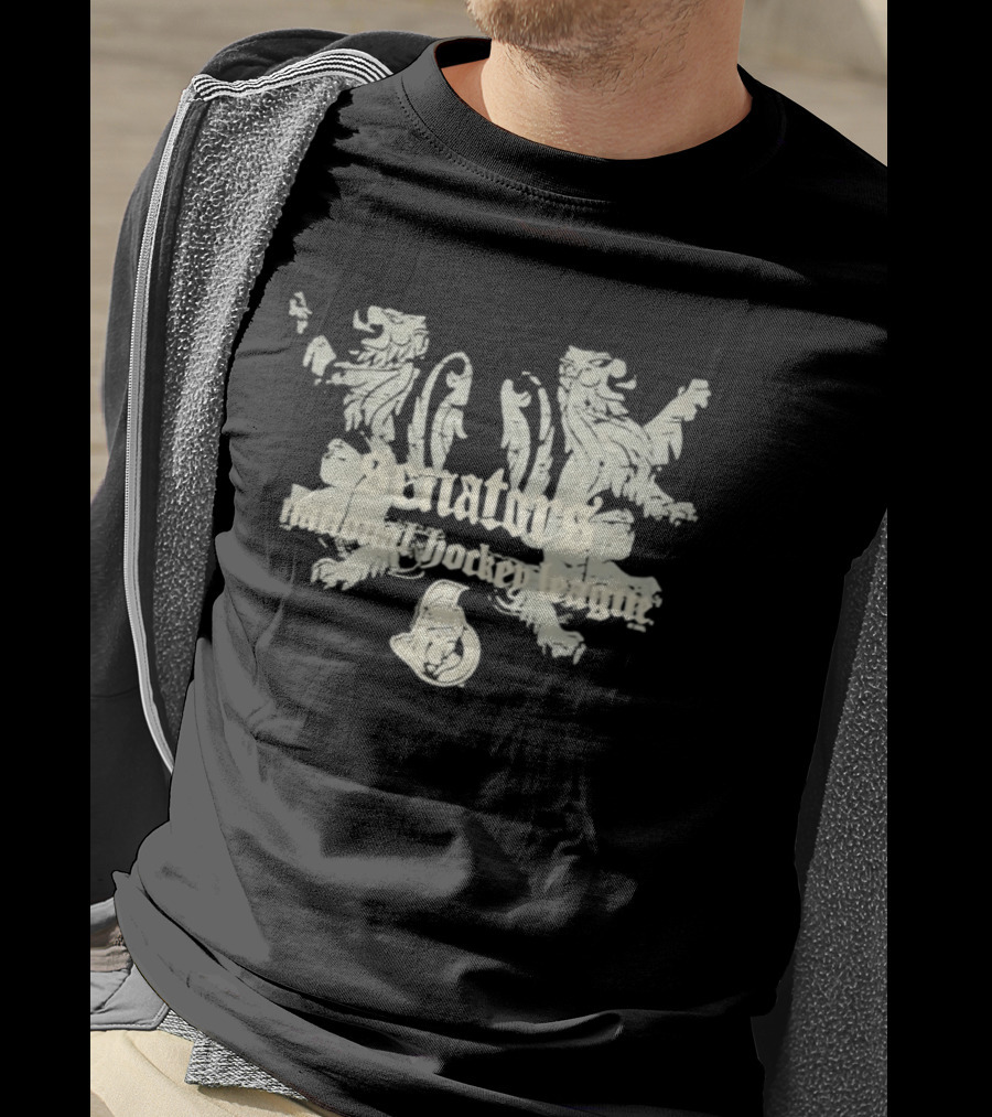 Ottawa Senators National Hockey League Distressed Vintage Crest With Lions T-Shirt
