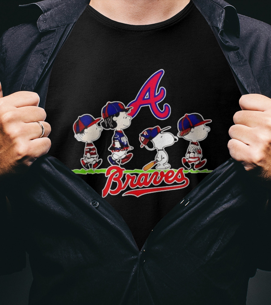 Atlanta Braves Peanuts Characters Walking With Baseball Caps T-Shirt