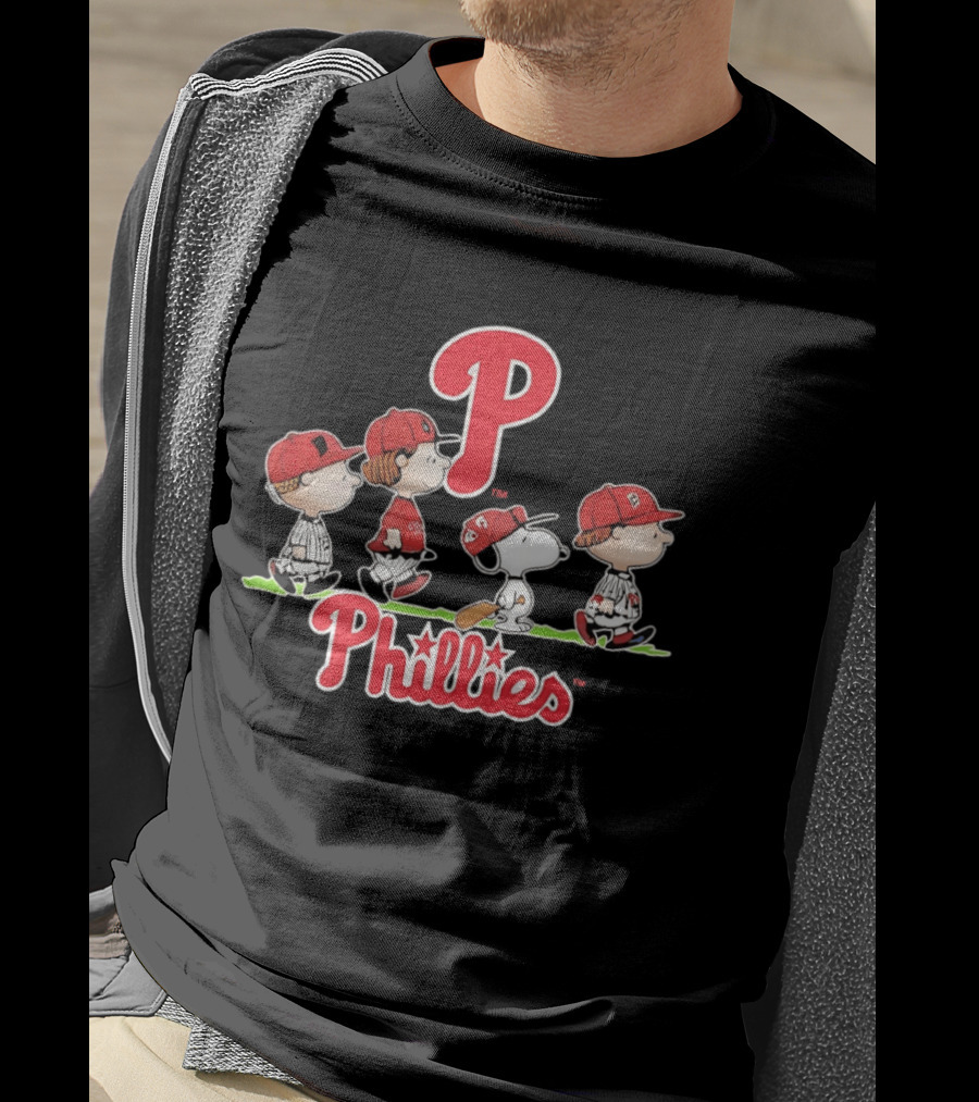 Peanuts Characters Phillies Baseball Team Snoopy Charlie Brown Linus Lucy T-Shirt