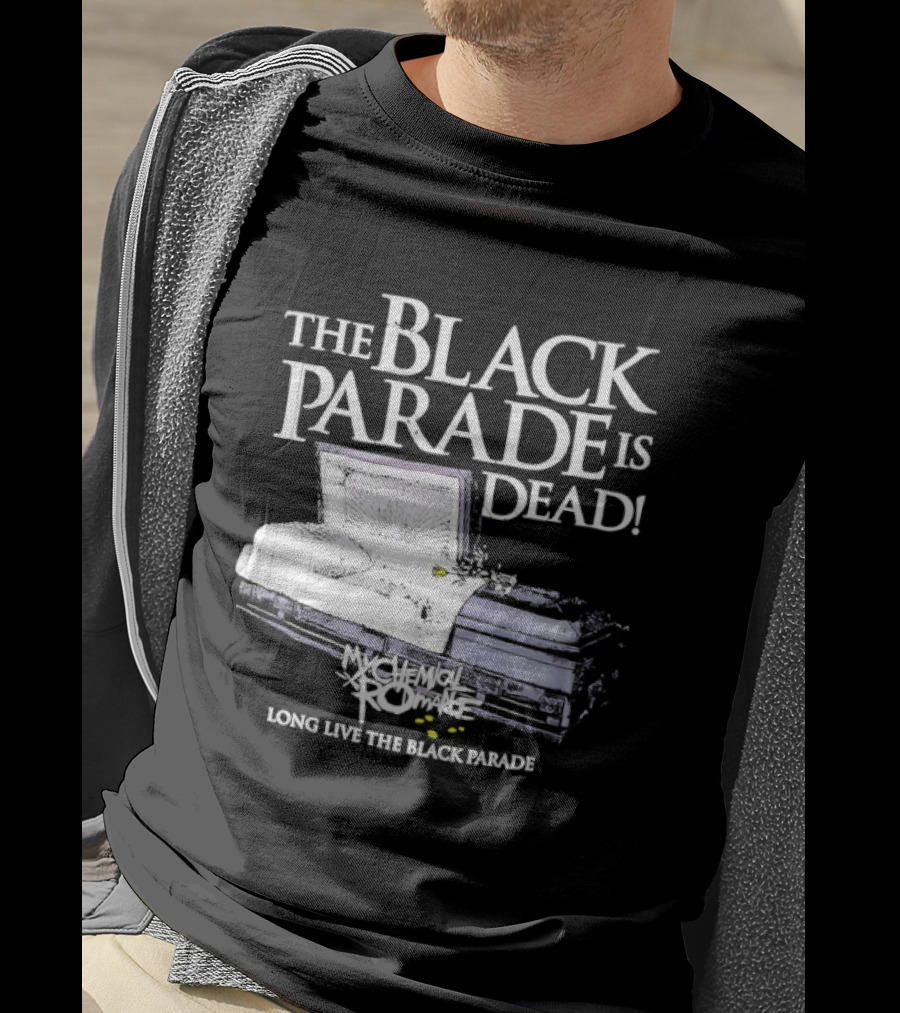 The Black Parade Is Dead My Chemical Romance Long Live The Black Parade Coffin Image T-Shirt