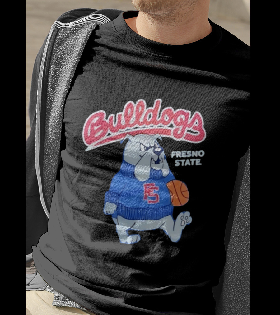 Fresno State Bulldogs Mascot With Basketball And Sweater T-Shirt