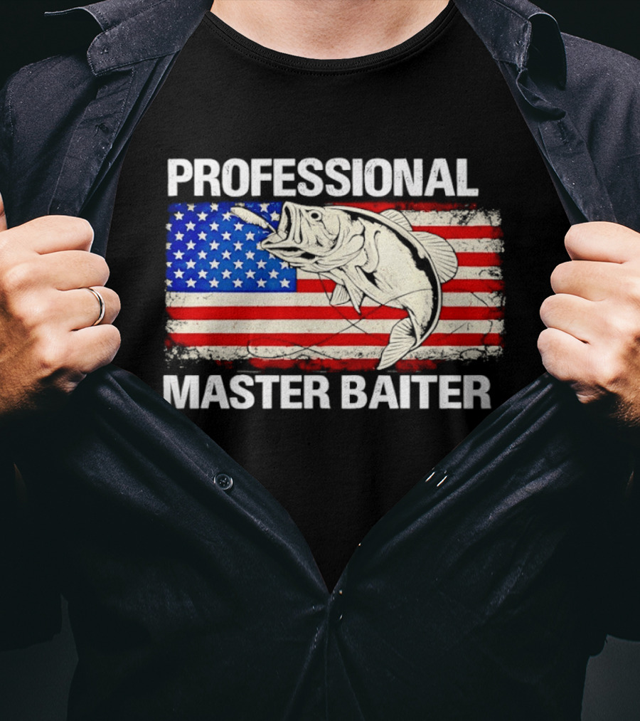 Professional Master Baiter Distressed American Flag Fishing USA Flag T-Shirt