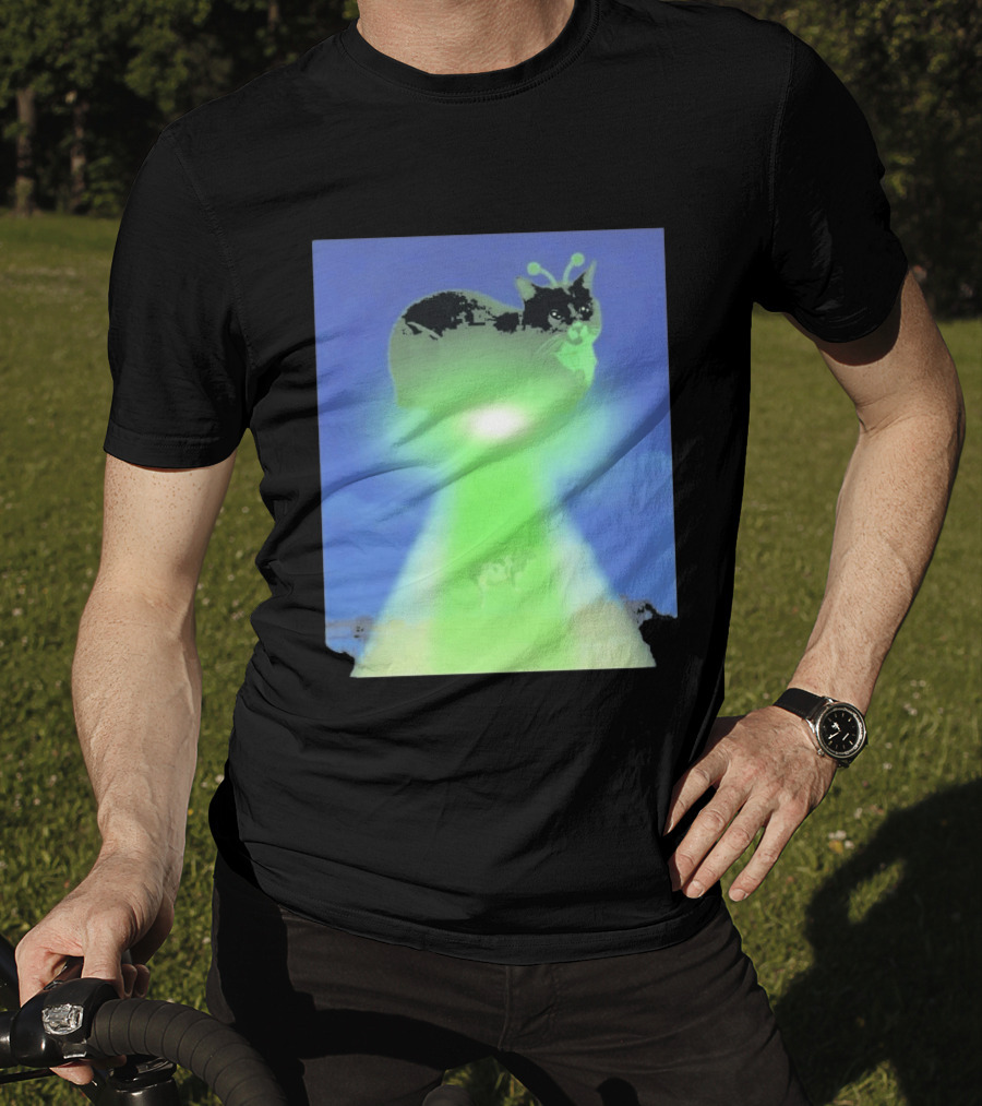 Alien Kitty UFO Beaming Cat Abduction With Tractor Beam And Cow T-Shirt