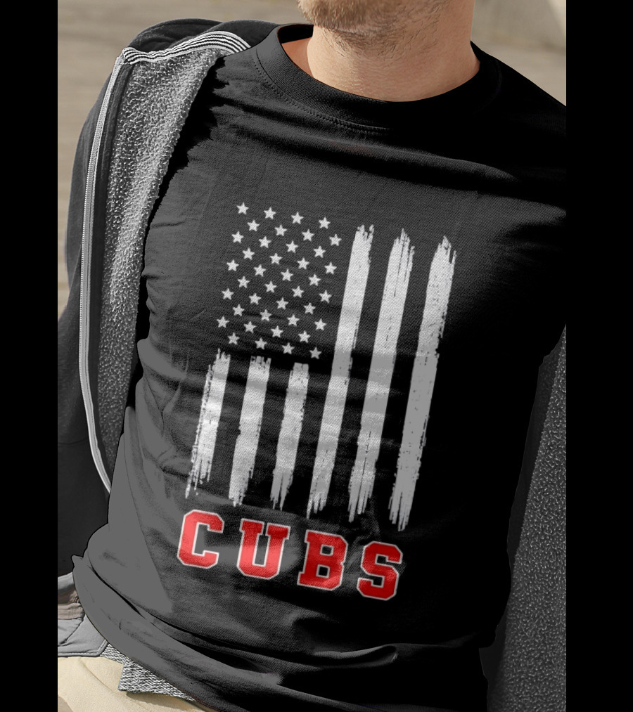 Cubs Distressed American Flag Stars And Stripes T-Shirt