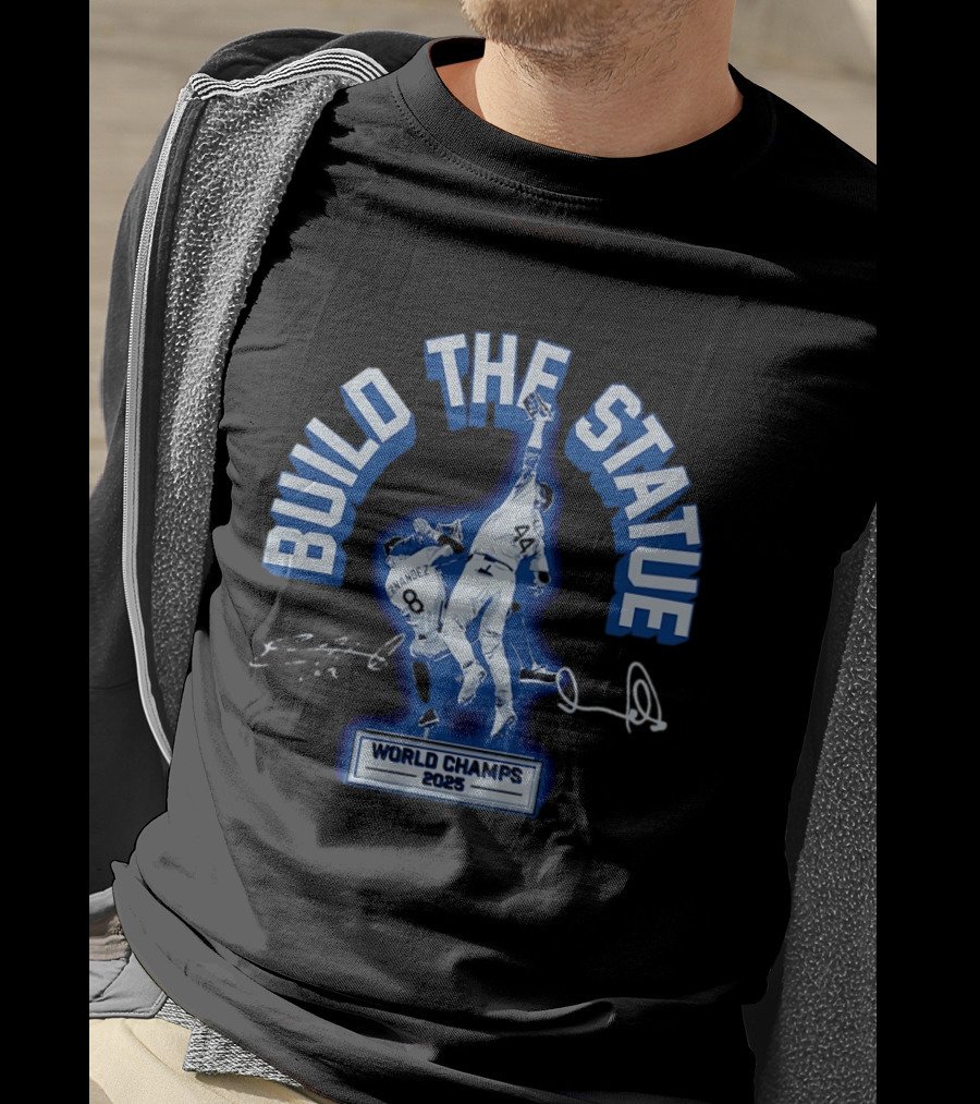 Build The Statue Hernández Pages World Champs 2025 T-Shirt