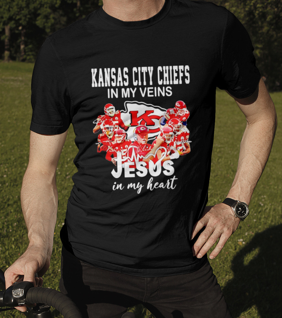 Kansas City Chiefs In My Veins Jesus In My Heart Football Fans T-Shirt