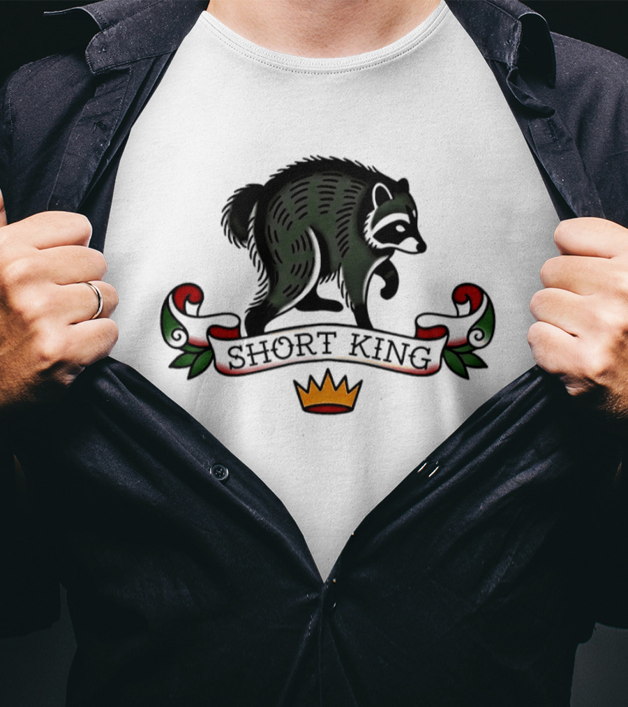 Short King Raccoon Traditional Tattoo T-Shirt