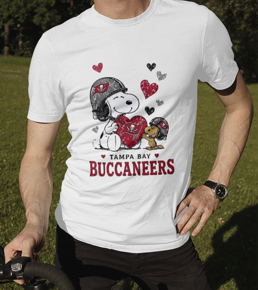 Tampa Bay Buccaneers Snoopy Peanuts Love Laughter T-Shirt