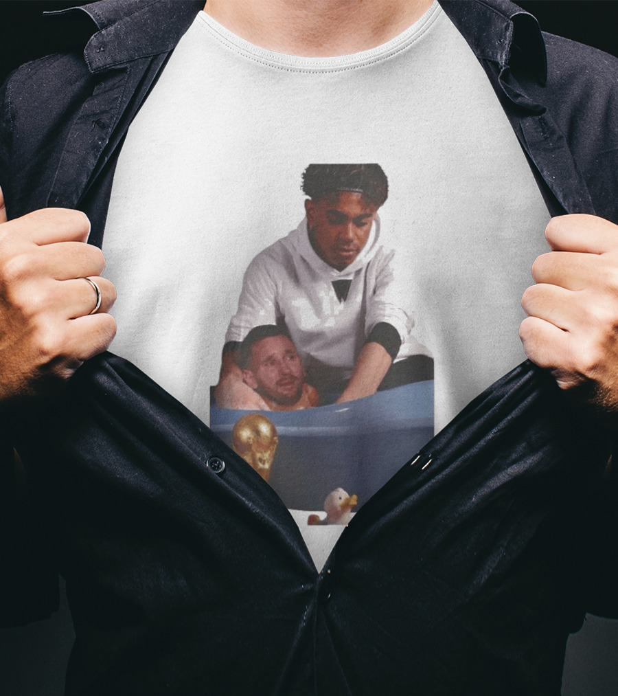 Messi Crying Bath Tub Trophy Football T-Shirt