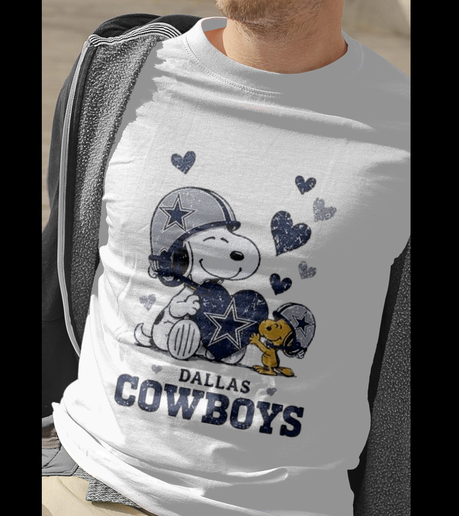 Dallas Cowboys Peanuts Snoopy Woodstock Love Hearts T-Shirt