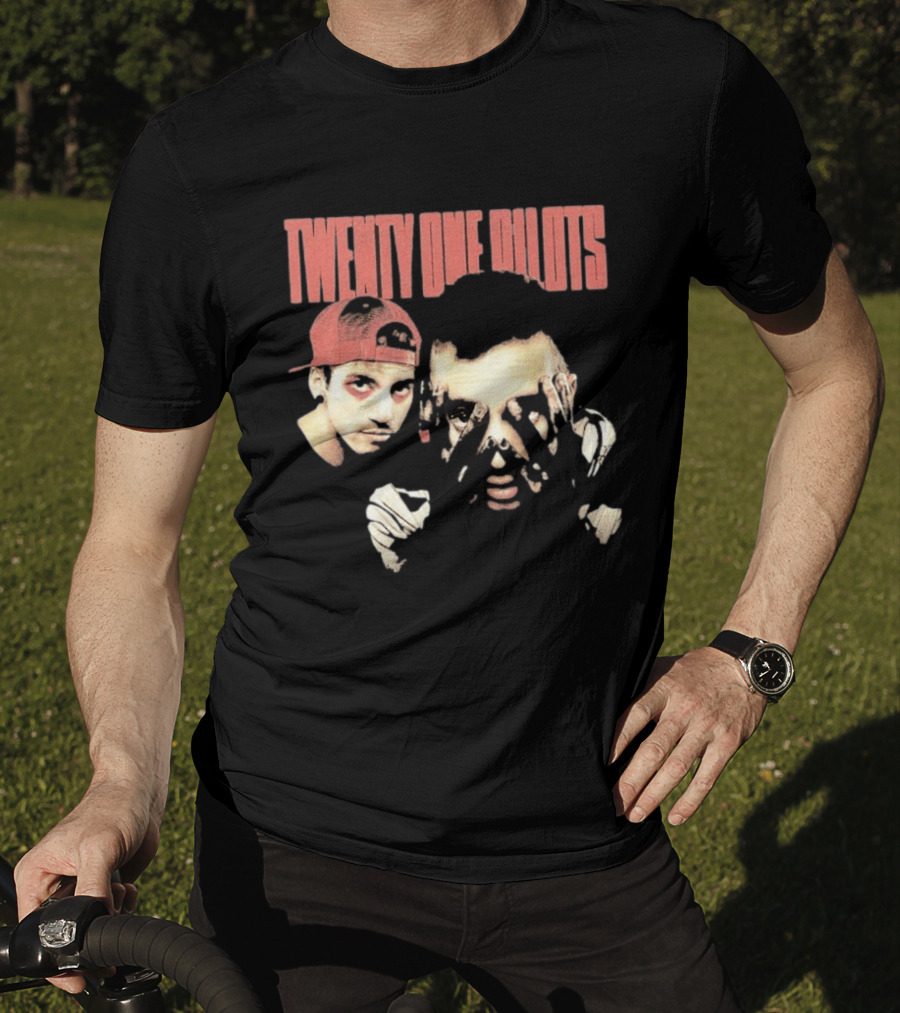 Twenty One Pilots Blurryface Anniversary Art Redʌctdif Ensemble T-Shirt