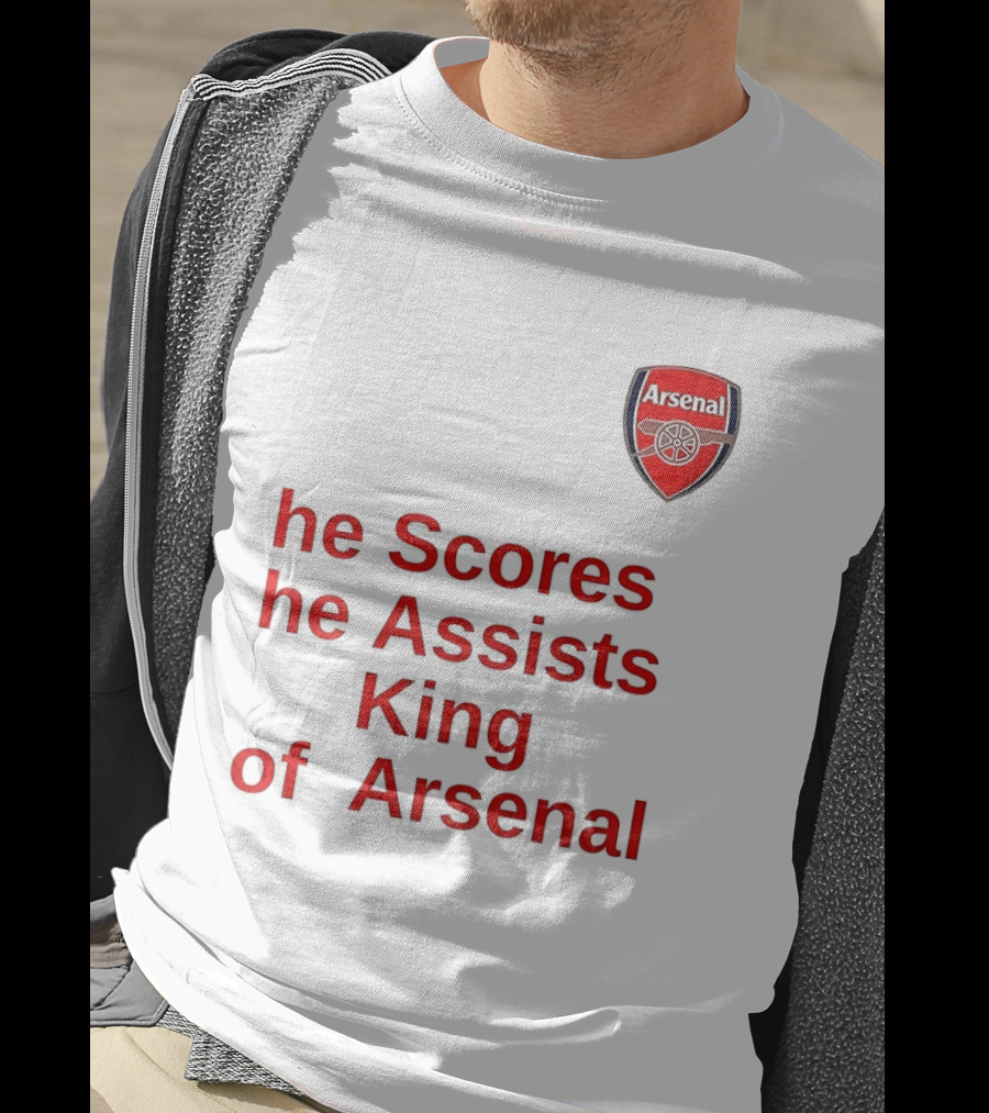 B﻿ukayo Saka He Scores He Assists King Of Arsenal T-Shirt