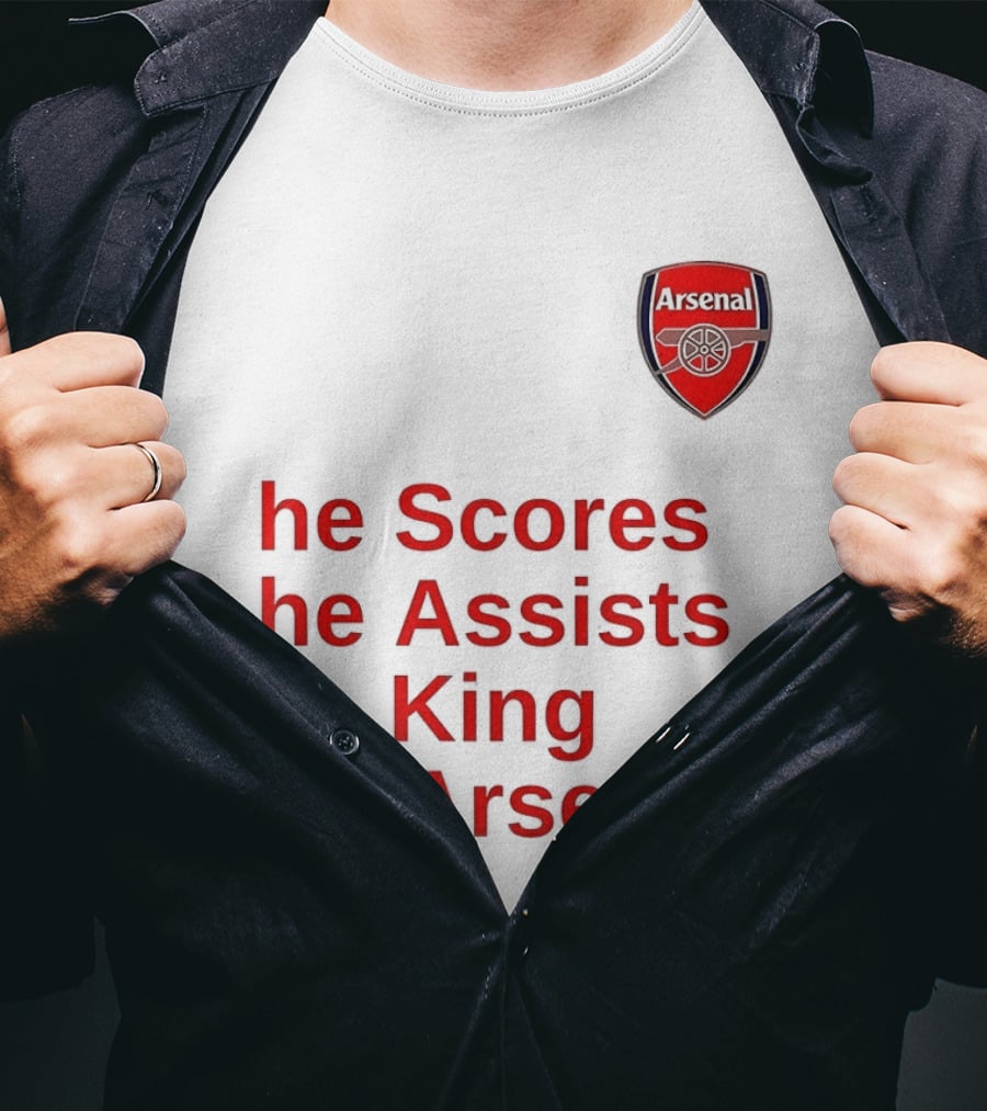B﻿ukayo Saka He Scores He Assists King Of Arsenal T-Shirt