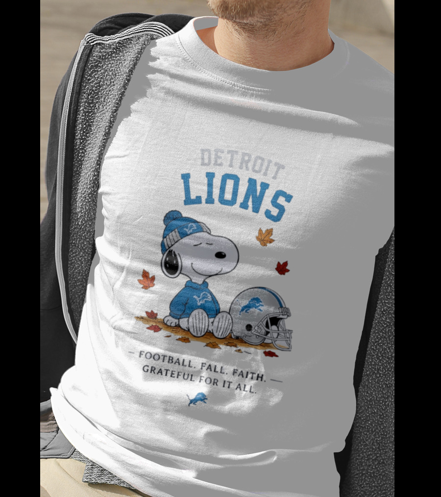 Detroit Lions Snoopy Football Fall Faith Grateful For It All Leaves Helmet T-Shirt