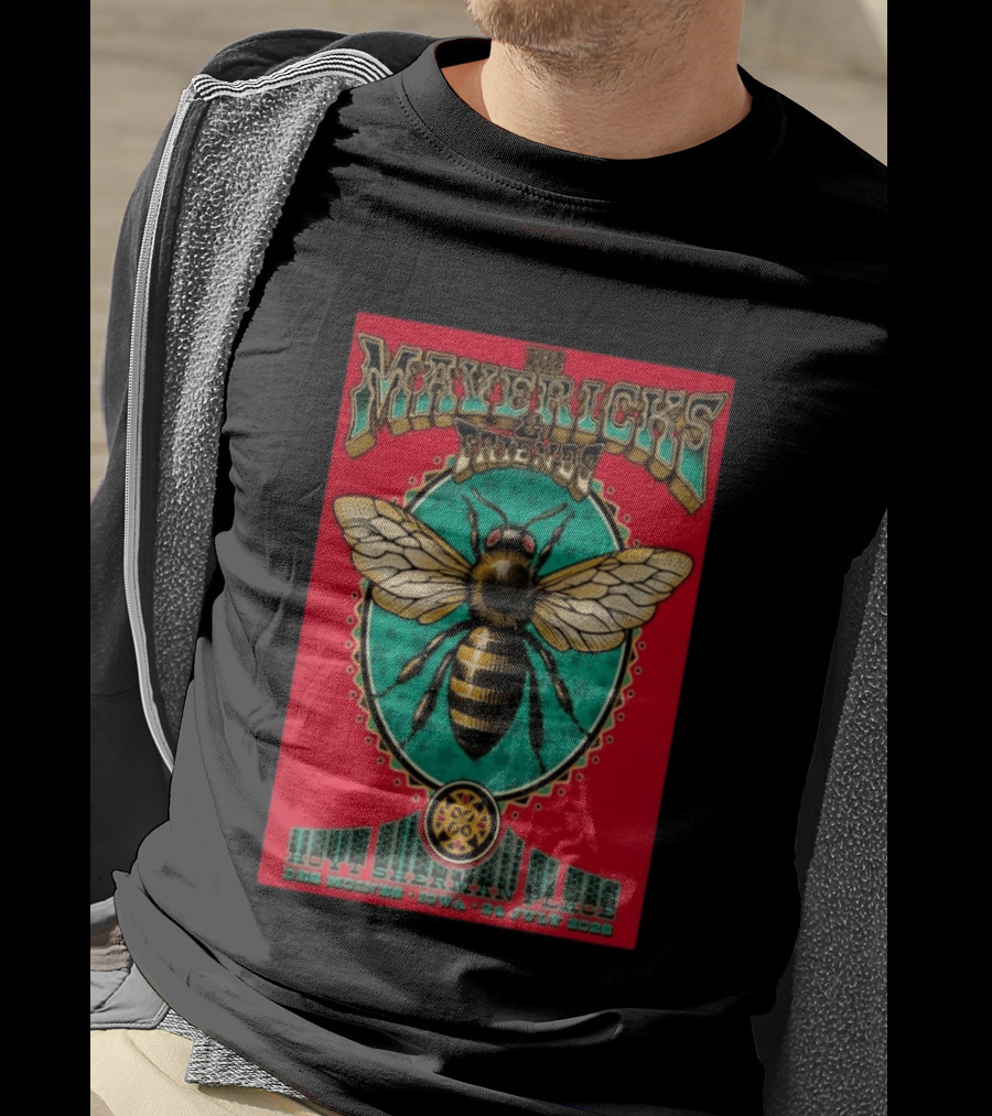 The Mavericks And Friends Hoyt Sherman Place Des Moines Iowa July 24 2026 Vintage Concert With Bee Image T-Shirt
