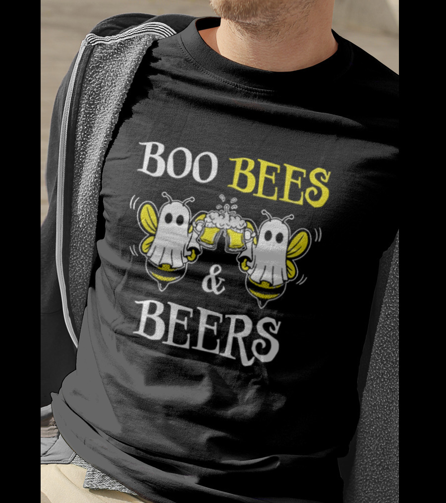 Boo Bees And Beers Halloween 2026 Bumblebee Ghosts Toasting T-Shirt