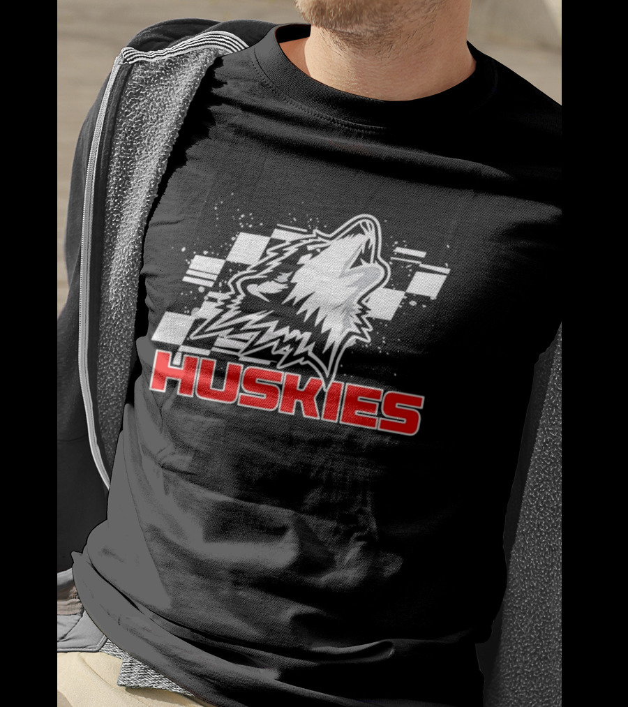 Huskies Howling Checkered Racing Flag T-Shirt