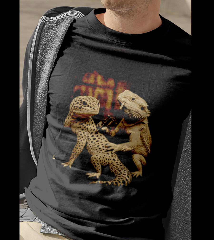 Leopard Gecko Tattoo By Bearded Dragon With Spray Paint Graffiti T-Shirt