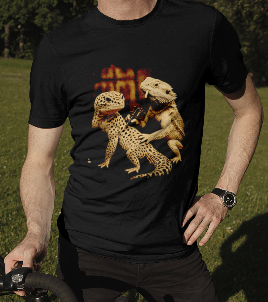Leopard Gecko Tattoo By Bearded Dragon With Spray Paint Graffiti T-Shirt