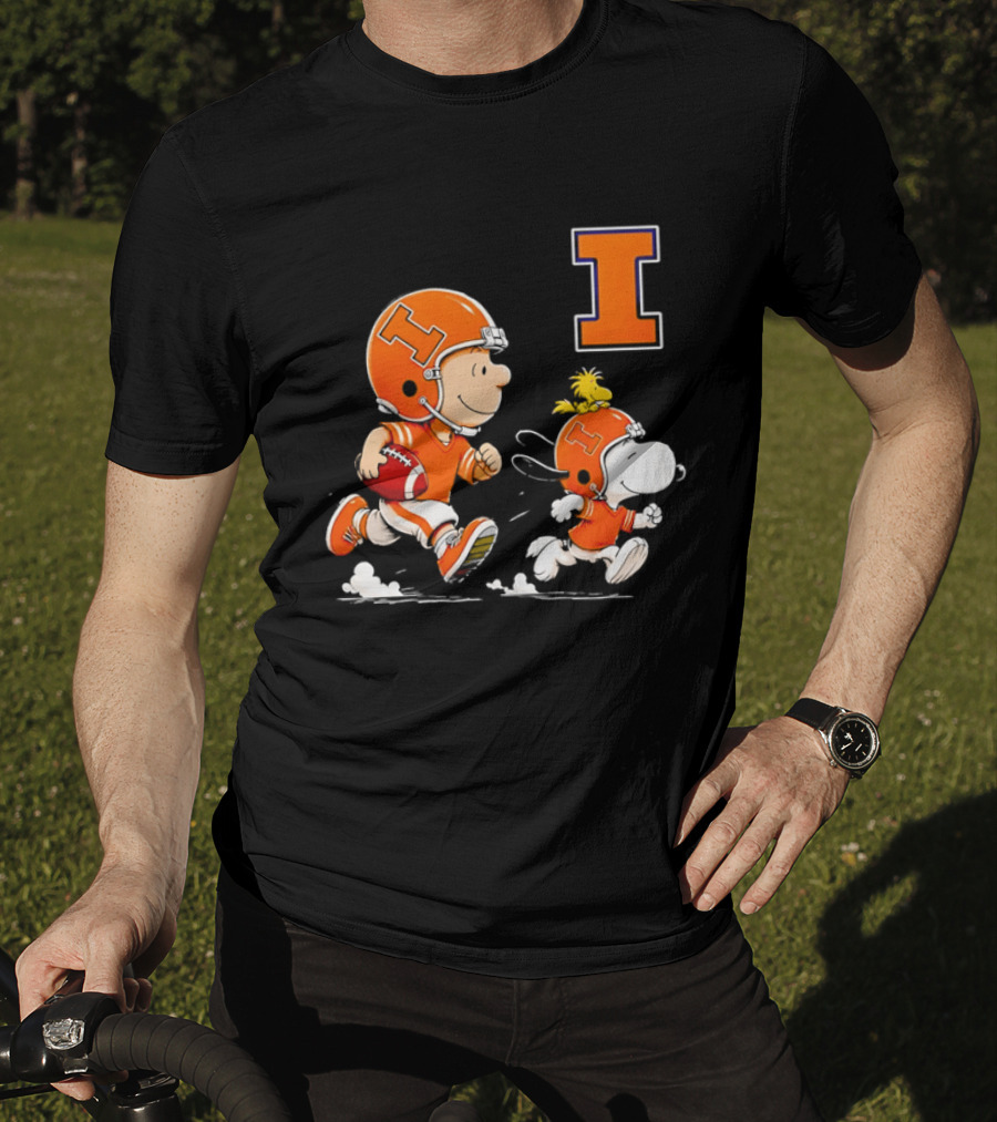 Charlie Brown Snoopy Football Running Letter I Peanuts T-Shirt