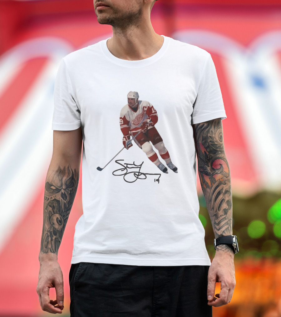 Steve Yzerman Detroit Red Wings Captain 19 Hockey Legend T-Shirt