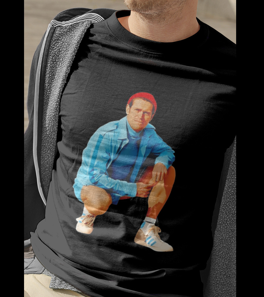 Willem Dafoe Meme Red Beanie Blue Tracksuit Squatting Pose T-Shirt