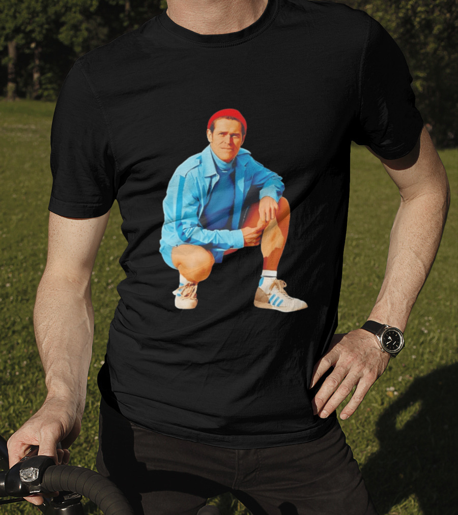 Willem Dafoe Meme Red Beanie Blue Tracksuit Squatting Pose T-Shirt