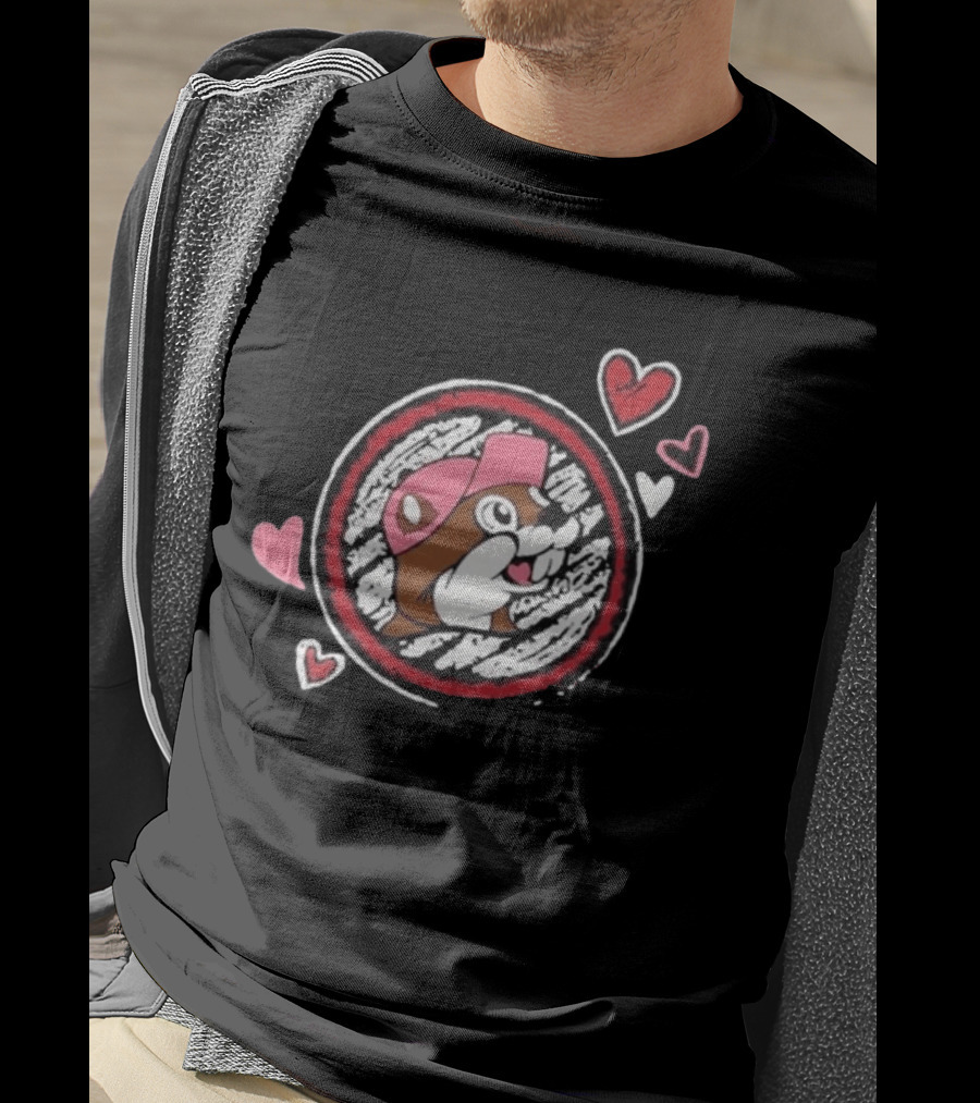 Buc Ee's Valentine's Beaver With Hearts And Cap T-Shirt