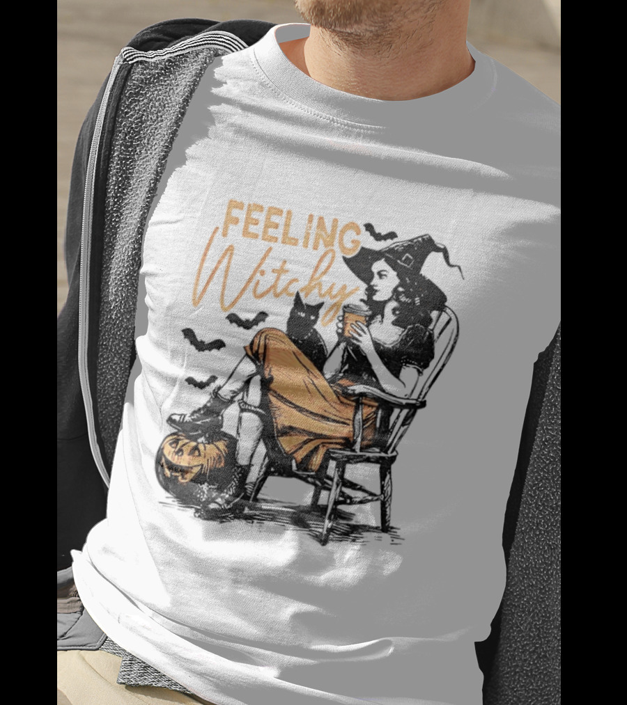 Feeling Witchy Witch With Pumpkin And Bats Halloween Vibes T-Shirt