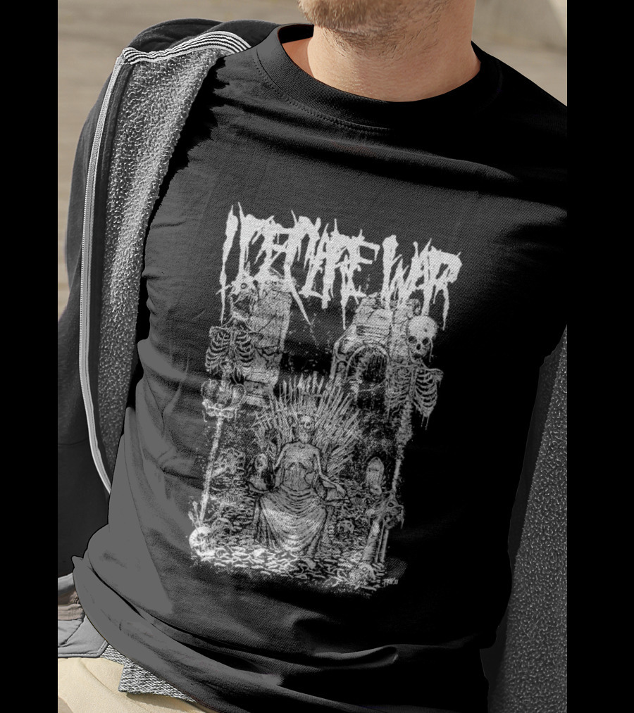 I Declare War Throne Skeleton Warriors Medieval Battle Scene T-Shirt
