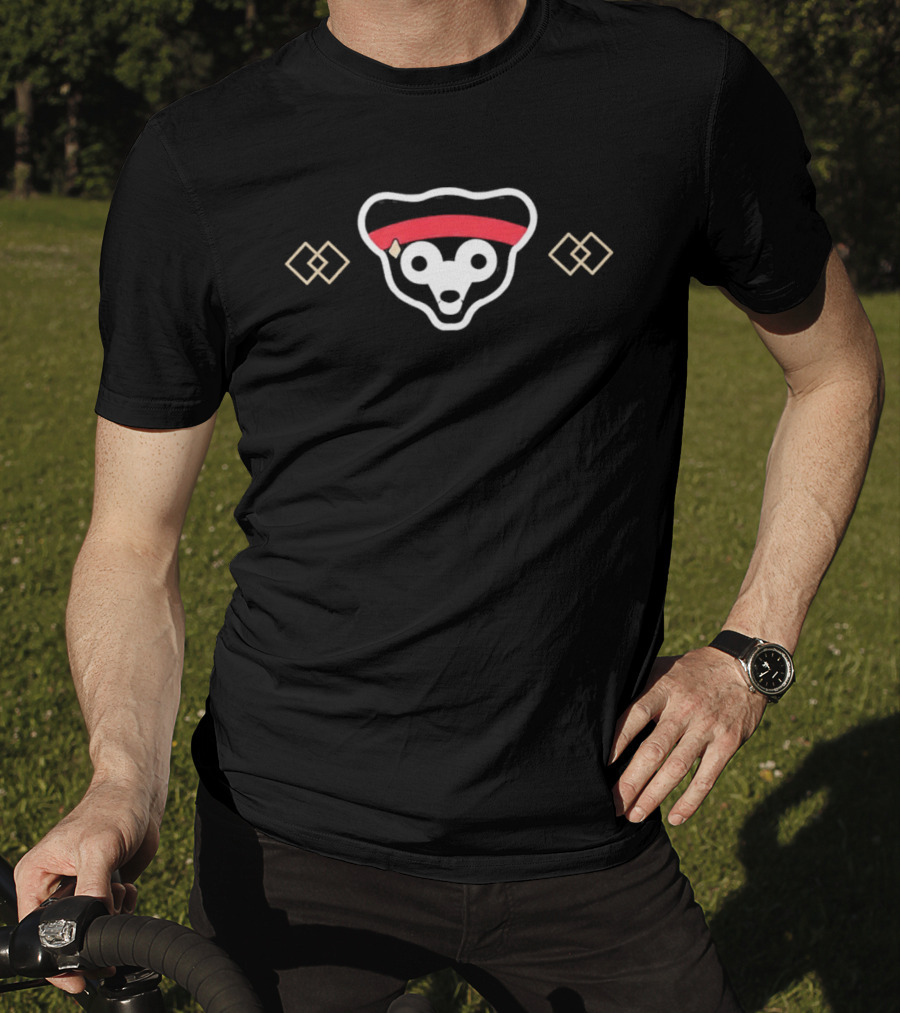 Cubs Race To Wrigley Bear Headband T-Shirt