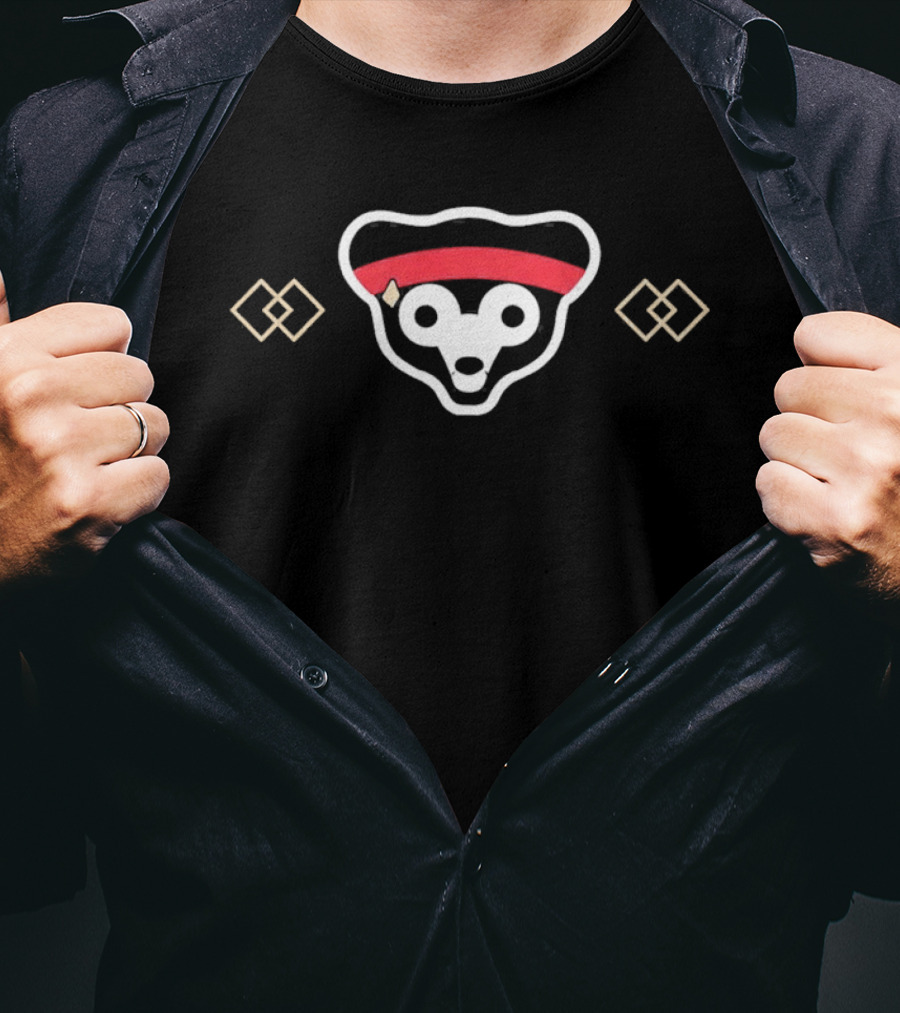 Cubs Race To Wrigley Bear Headband T-Shirt