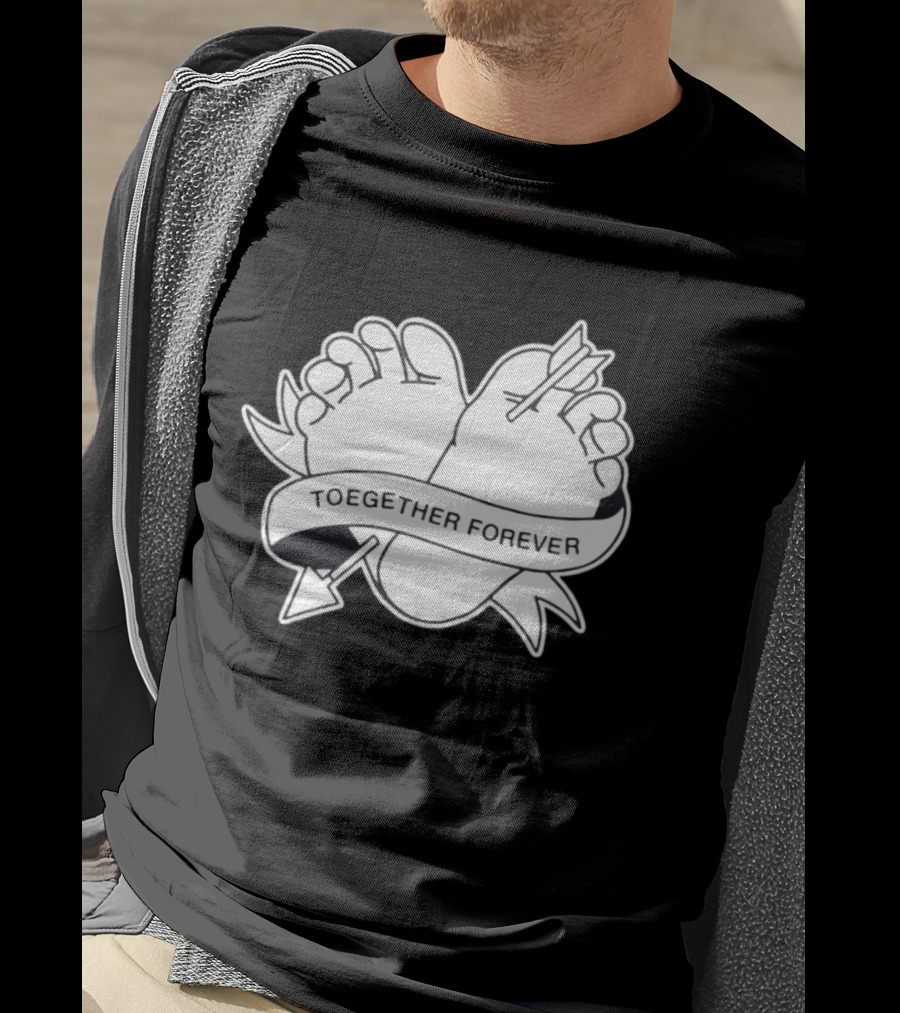Cupid's Piercing Toegther Forever Two Feet Arrow Heart Ribbon T-Shirt