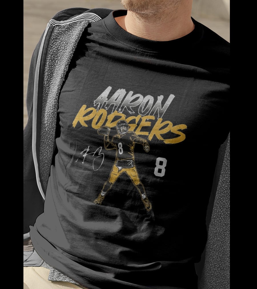 Aaron Rodgers 8 Pittsburgh Football Player Pose T-Shirt