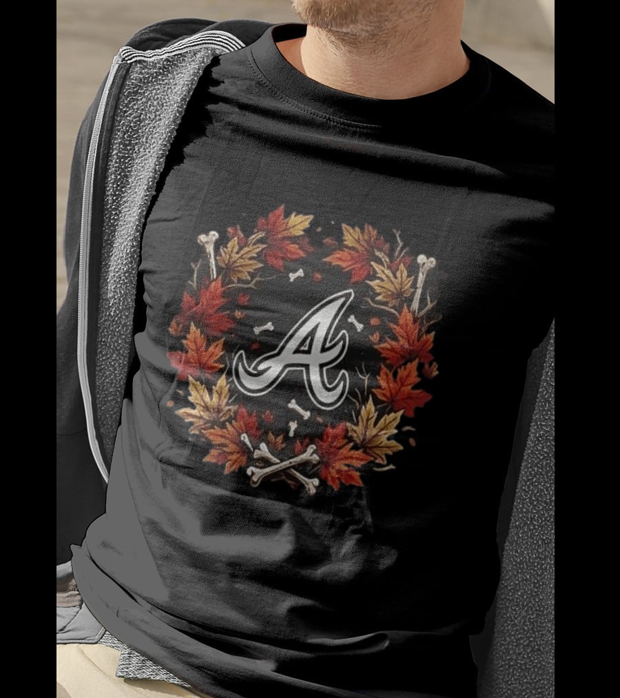 Atlanta Braves Halloween Maple Leaves Skull Bones Crossed Bats T-Shirt