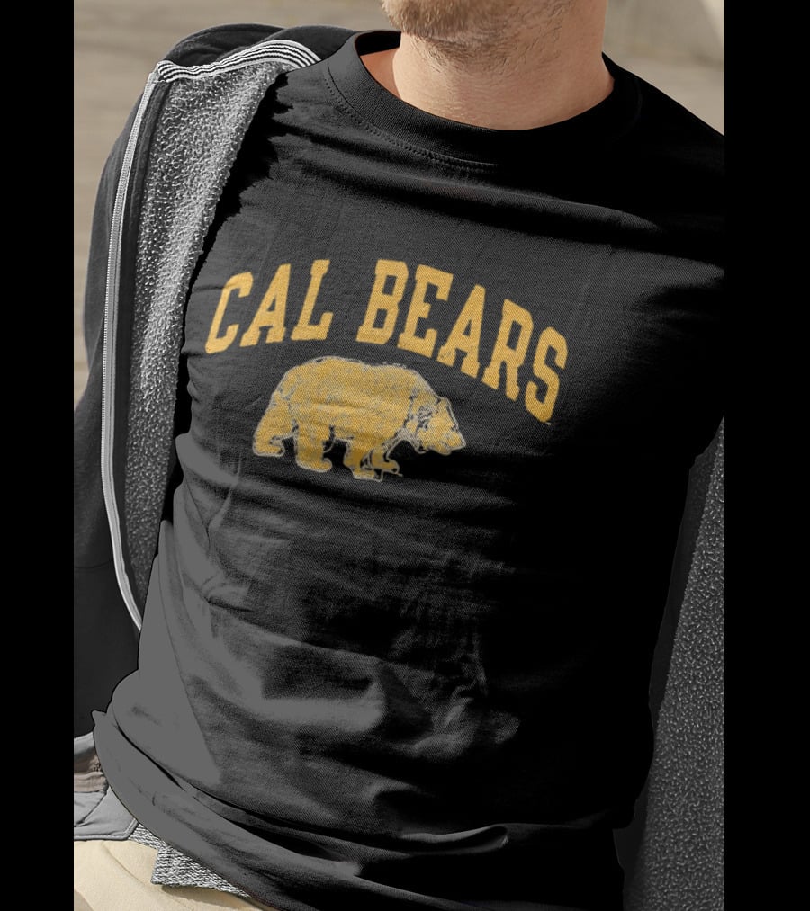 Cal Bears NCAA Distressed Grizzly Bear Profile T-Shirt