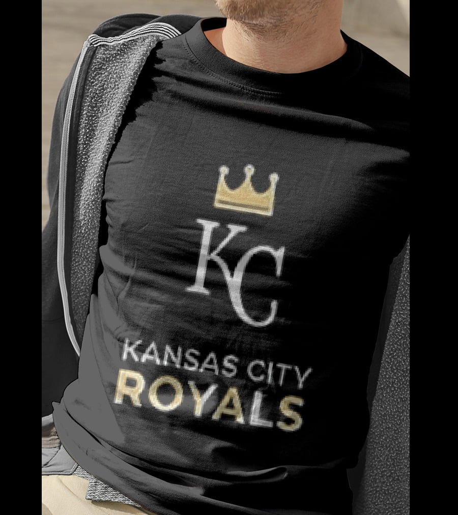 Kansas City Royals Skull Bat Crossed Baseball KC Crown T-Shirt