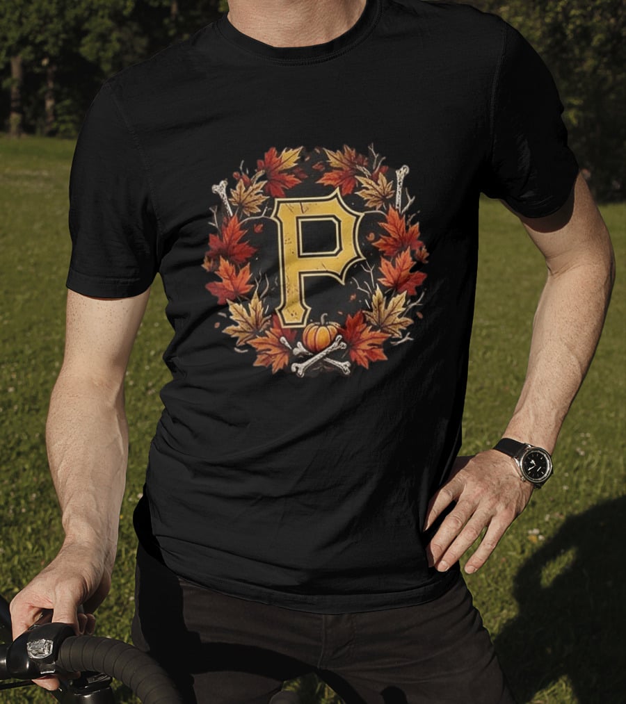 Pittsburgh Pirates Halloween P Maple Leaves Pumpkin Crossed Bones T-Shirt