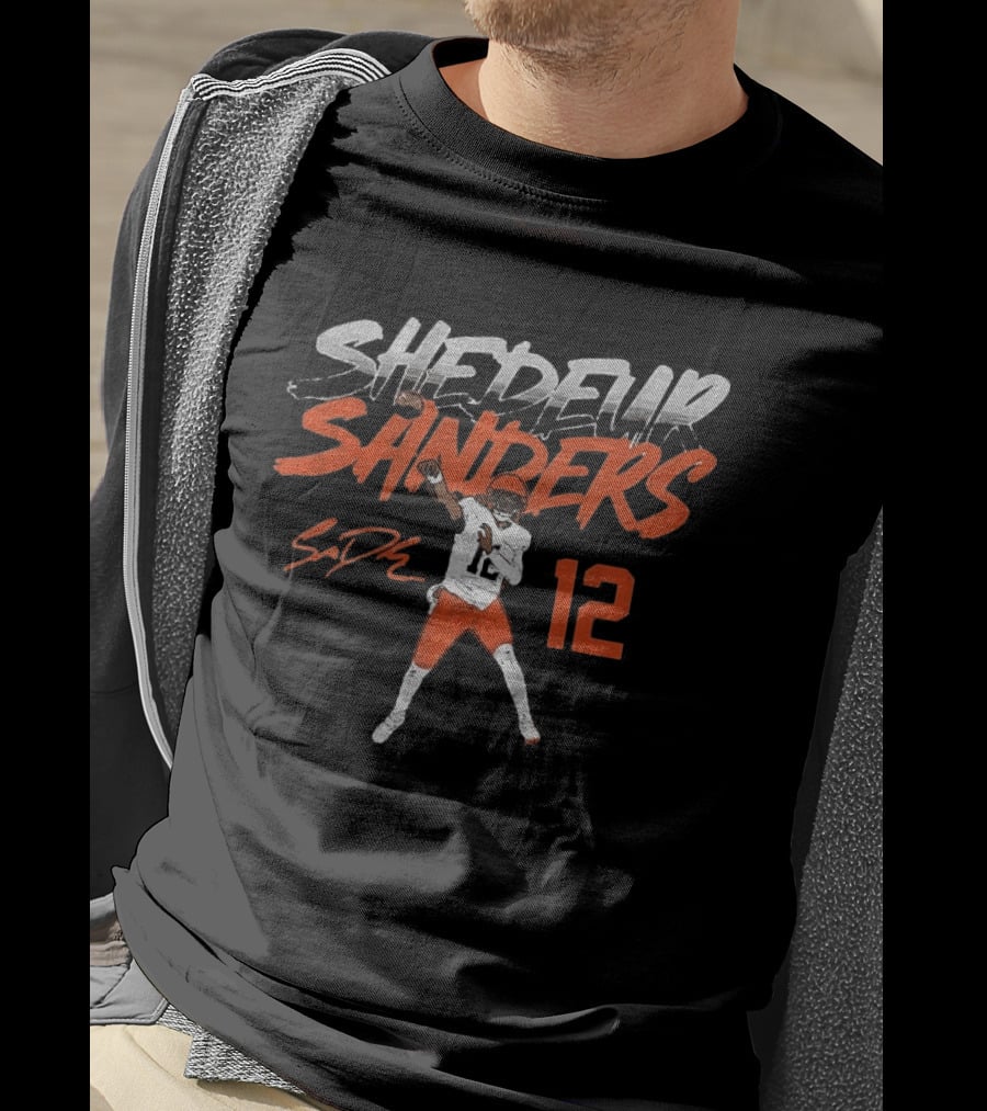 Shedeur Sanders Football Pose Number 12 Cleveland Player T-Shirt