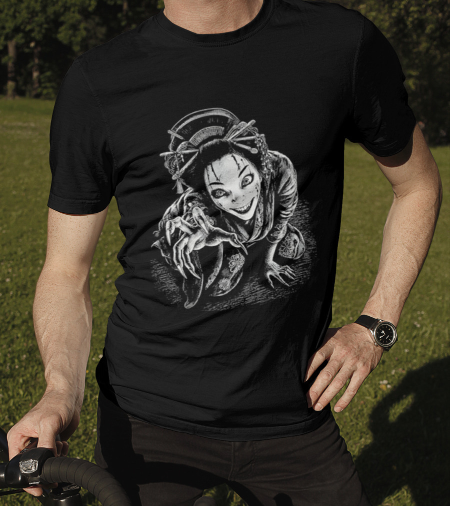 Creepy Demonic Yokai Geisha Crawling Sharp Claws Drawing T-Shirt