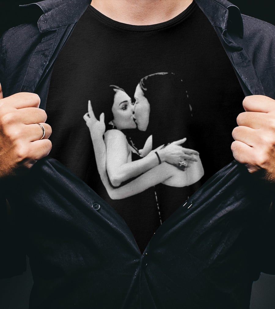 Nikita Rawal Viral Kiss Romantic Embrace T-Shirt