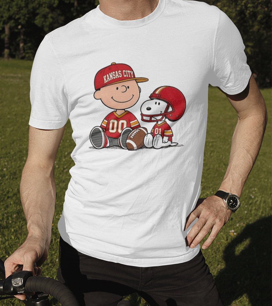Kansas City Football With Charlie Brown And Snoopy Players T-Shirt