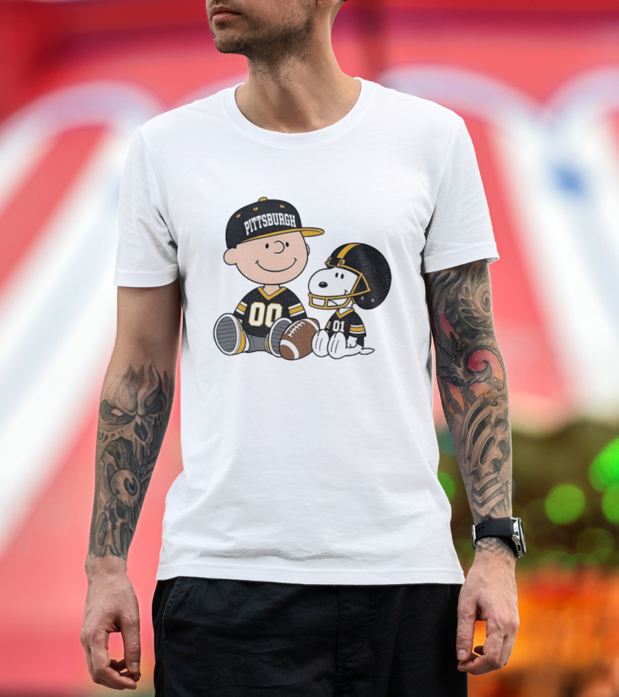 Pittsburgh Football Charlie Brown Snoopy Pigskin Player T-Shirt