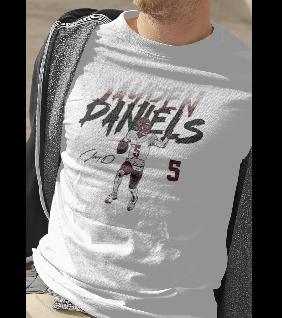 Jayden Daniels Number 5 Washington Football Player Pose T-Shirt
