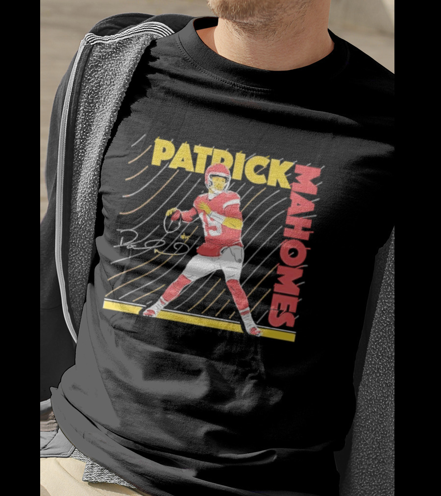 Patrick Mahomes Football Quarterback Signature Wavy Line T-Shirt