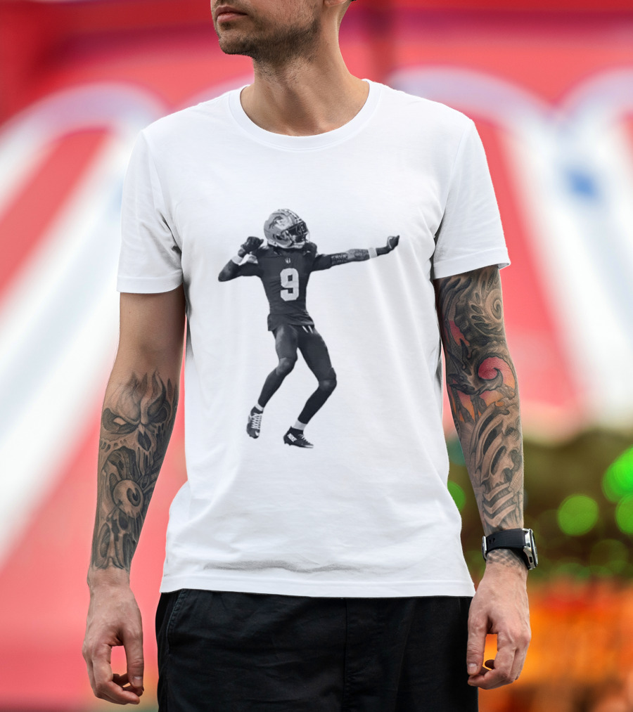 Detroit Lions Number 9 Celebratory Pose Football Athlete Cutout T-Shirt