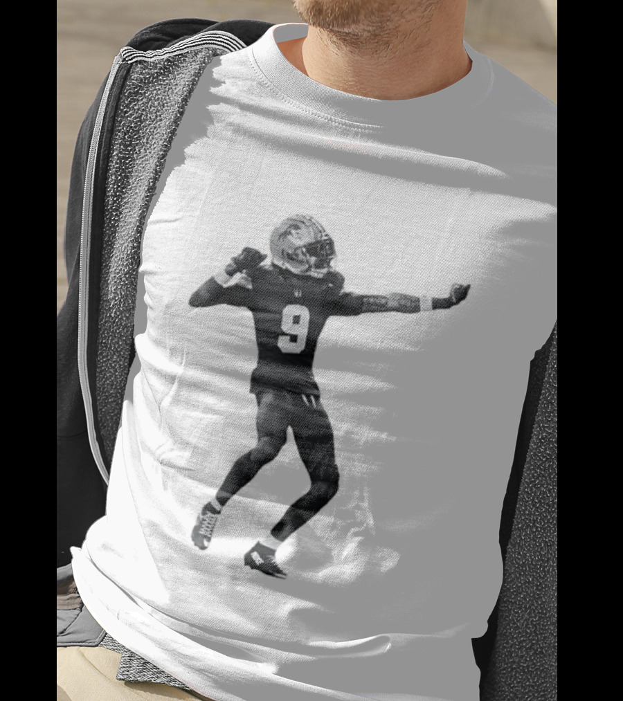 Detroit Lions Number 9 Celebratory Pose Football Athlete Cutout T-Shirt